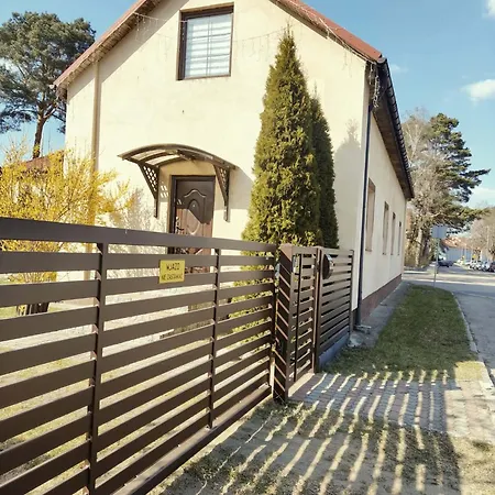 Mieszkanie Na Wylacznosc Do 10 Osob Ogrod & Grill Apartment *
